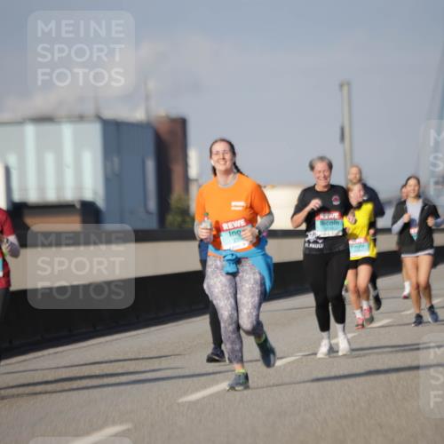 03.10.2025 - Köhlbrandbrückenlauf Jannik Wohlers http://msf.ph/oto/9094912 03.10.2025 10:13:03 Position 3 3749 meine-sportfotos.de