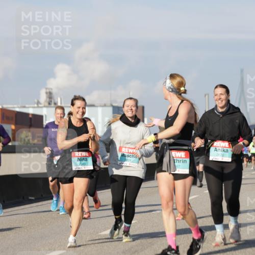 03.10.2025 - Köhlbrandbrückenlauf Jannik Wohlers http://msf.ph/oto/9094924 03.10.2025 10:01:18 Position 3 2349, 1831, 47, 2670, 3765 meine-sportfotos.de