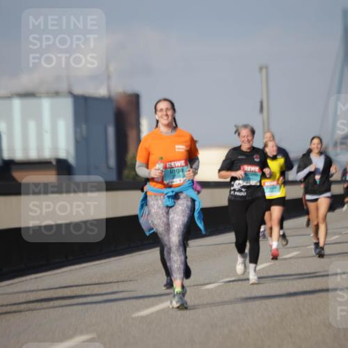 03.10.2025 - Köhlbrandbrückenlauf Jannik Wohlers http://msf.ph/oto/9094925 03.10.2025 10:13:03 Position 3 2838 meine-sportfotos.de