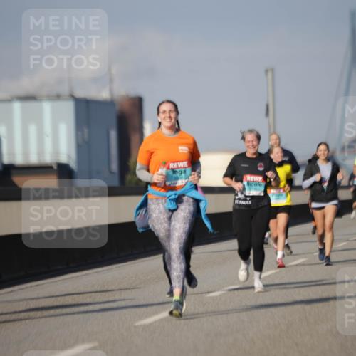 03.10.2025 - Köhlbrandbrückenlauf Jannik Wohlers http://msf.ph/oto/9094930 03.10.2025 10:13:03 Position 3  meine-sportfotos.de