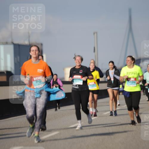 03.10.2025 - Köhlbrandbrückenlauf Jannik Wohlers http://msf.ph/oto/9094939 03.10.2025 10:13:04 Position 3 2338, 1219 meine-sportfotos.de