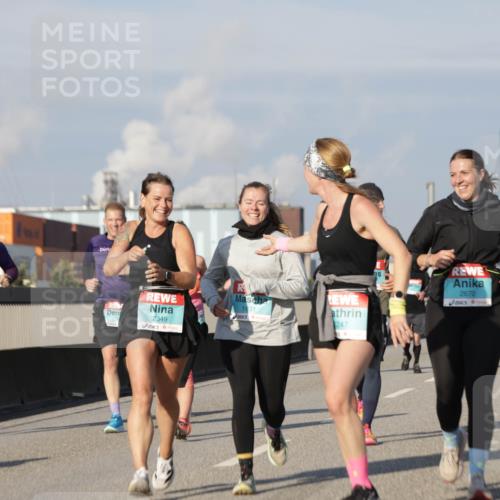 03.10.2025 - Köhlbrandbrückenlauf Jannik Wohlers http://msf.ph/oto/9094945 03.10.2025 10:01:19 Position 3 2349, 1831, 247, 2670 meine-sportfotos.de