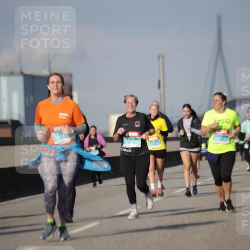 03.10.2025 - Köhlbrandbrückenlauf Jannik Wohlers http://msf.ph/oto/9094949 03.10.2025 10:13:04 Position 3 2338 meine-sportfotos.de