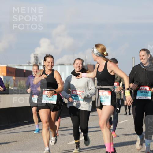 03.10.2025 - Köhlbrandbrückenlauf Jannik Wohlers http://msf.ph/oto/9094951 03.10.2025 10:01:19 Position 3 1831, 2349, 2247, 2670 meine-sportfotos.de