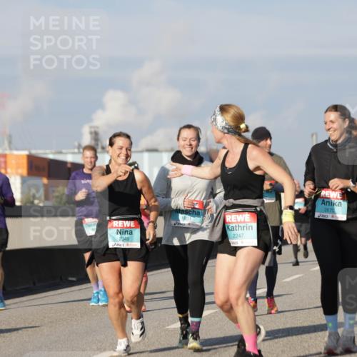 03.10.2025 - Köhlbrandbrückenlauf Jannik Wohlers http://msf.ph/oto/9094965 03.10.2025 10:01:19 Position 3 2349, 1831, 2247, 2670 meine-sportfotos.de