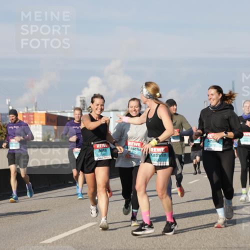 03.10.2025 - Köhlbrandbrückenlauf Jannik Wohlers http://msf.ph/oto/9094984 03.10.2025 10:01:19 Position 3 2349, 4831, 2247, 2670, 3765 meine-sportfotos.de
