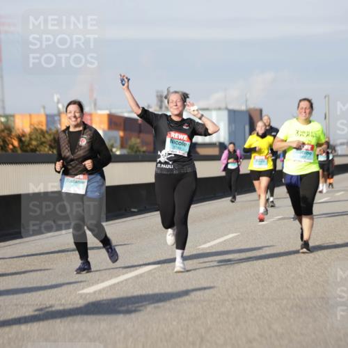 03.10.2025 - Köhlbrandbrückenlauf Jannik Wohlers http://msf.ph/oto/9095037 03.10.2025 10:13:10 Position 3 2041, 1749 meine-sportfotos.de