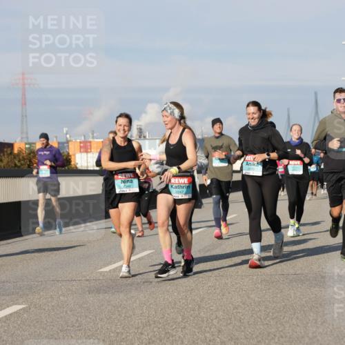 03.10.2025 - Köhlbrandbrückenlauf Jannik Wohlers http://msf.ph/oto/9095044 03.10.2025 10:01:20 Position 3 2670, 2349, 2247 meine-sportfotos.de