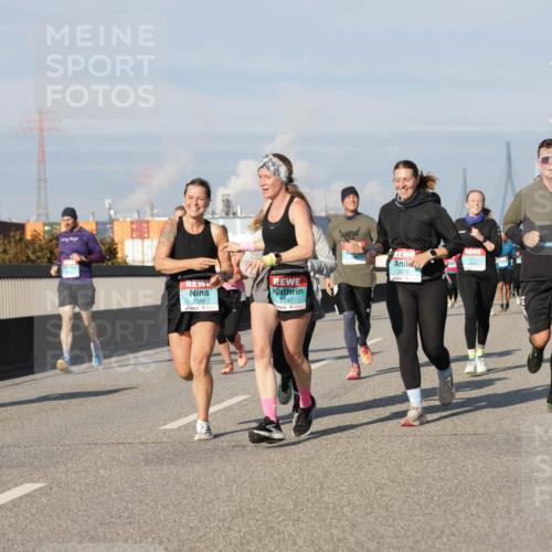 03.10.2025 - Köhlbrandbrückenlauf Jannik Wohlers http://msf.ph/oto/9095056 03.10.2025 10:01:20 Position 3 2349, 2247, 2670 meine-sportfotos.de