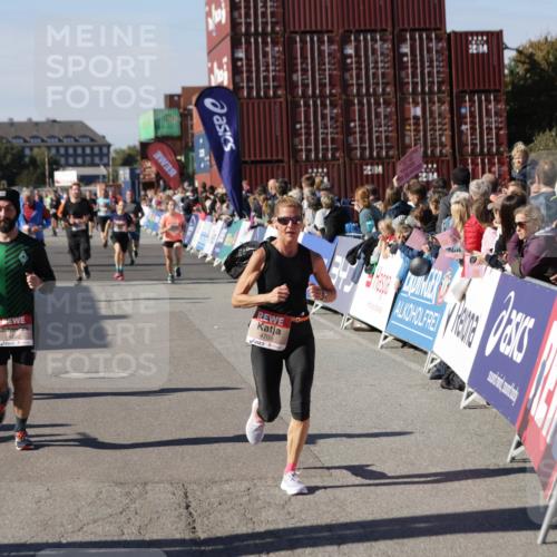 03.10.2025 - Köhlbrandbrückenlauf Jannik Wohlers http://msf.ph/oto/9095084 03.10.2025 13:20:48 Ziel 4476, 4646, 4709, 4915, 4916, 5084, 5480, 5488, 5774, 5918, 5920, 6703, 6777 meine-sportfotos.de