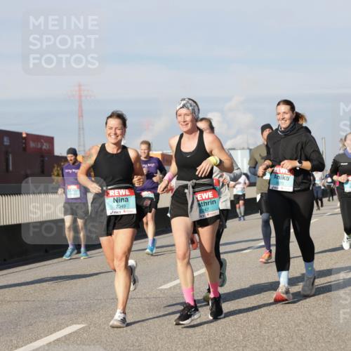 03.10.2025 - Köhlbrandbrückenlauf Jannik Wohlers http://msf.ph/oto/9095114 03.10.2025 10:01:20 Position 3 2349, 2247, 2670 meine-sportfotos.de