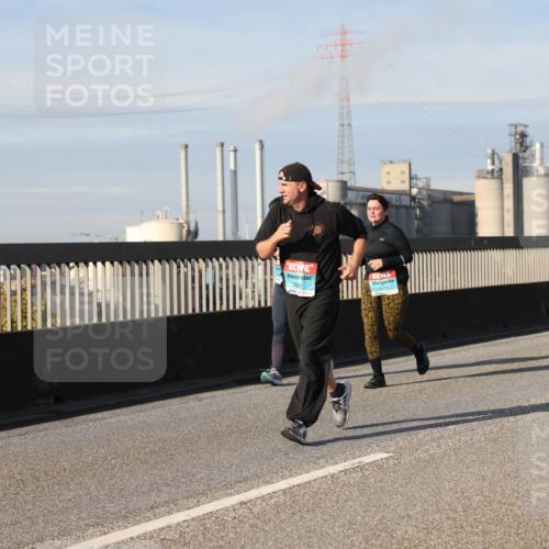 03.10.2025 - Köhlbrandbrückenlauf Lena Gebhardt http://msf.ph/oto/9095122 03.10.2025 10:09:35 Position 2 36 meine-sportfotos.de