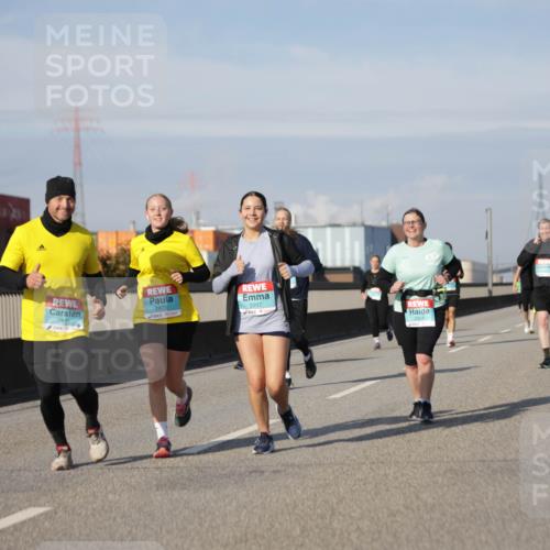 03.10.2025 - Köhlbrandbrückenlauf Jannik Wohlers http://msf.ph/oto/9095131 03.10.2025 10:13:15 Position 3 2872, 2875, 2297, 2924 meine-sportfotos.de