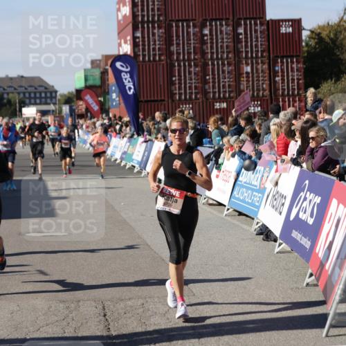 03.10.2025 - Köhlbrandbrückenlauf Jannik Wohlers http://msf.ph/oto/9095132 03.10.2025 13:20:48 Ziel 4476, 4646, 4709, 4915, 4916, 5084, 5480, 5488, 5774, 5918, 5920, 6703, 6777 meine-sportfotos.de