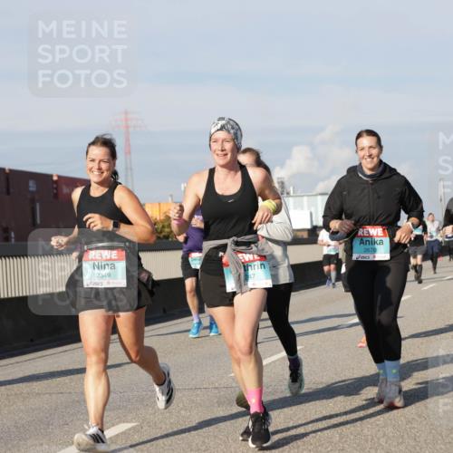 03.10.2025 - Köhlbrandbrückenlauf Jannik Wohlers http://msf.ph/oto/9095142 03.10.2025 10:01:21 Position 3 2349, 247, 2670, 2965, 3765 meine-sportfotos.de