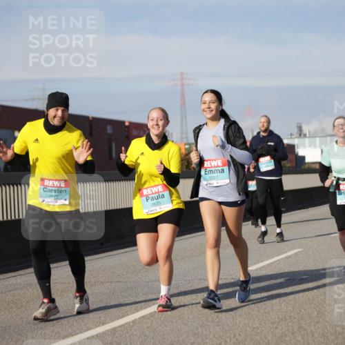 03.10.2025 - Köhlbrandbrückenlauf Jannik Wohlers http://msf.ph/oto/9095214 03.10.2025 10:13:16 Position 3 2872, 2875, 2297, 2924 meine-sportfotos.de