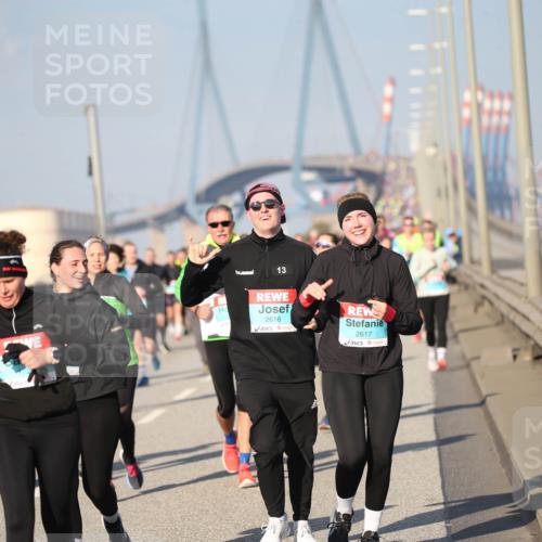 03.10.2025 - Köhlbrandbrückenlauf Jannik Wohlers http://msf.ph/oto/9095245 03.10.2025 10:04:00 Position 3 13, 2616, 2617 meine-sportfotos.de