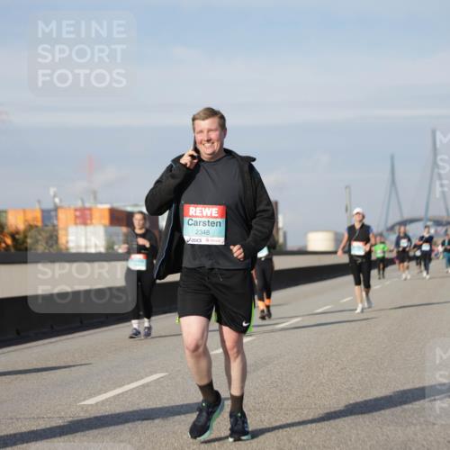 03.10.2025 - Köhlbrandbrückenlauf Jannik Wohlers http://msf.ph/oto/9095261 03.10.2025 10:13:19 Position 3 2348 meine-sportfotos.de