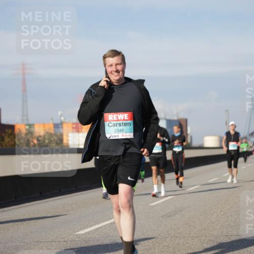 03.10.2025 - Köhlbrandbrückenlauf Jannik Wohlers http://msf.ph/oto/9095295 03.10.2025 10:13:20 Position 3 2348 meine-sportfotos.de