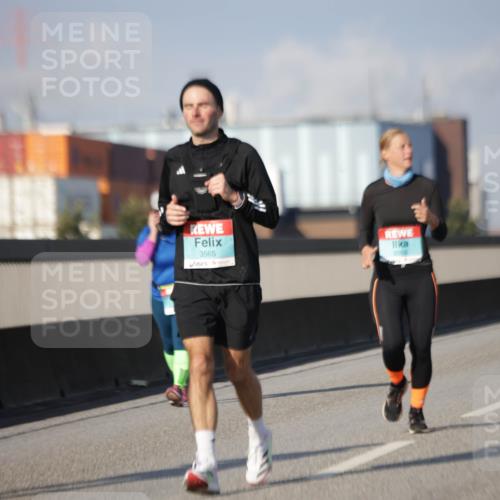 03.10.2025 - Köhlbrandbrückenlauf Jannik Wohlers http://msf.ph/oto/9095319 03.10.2025 10:13:21 Position 3 3586, 3565, 2550 meine-sportfotos.de