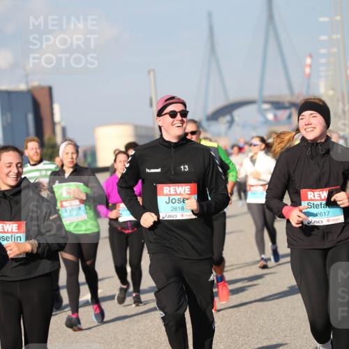 03.10.2025 - Köhlbrandbrückenlauf Jannik Wohlers http://msf.ph/oto/9095323 03.10.2025 10:04:03 Position 3 13, 2616, 2617 meine-sportfotos.de