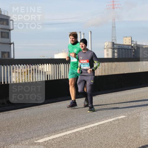03.10.2025 - Köhlbrandbrückenlauf Lena Gebhardt http://msf.ph/oto/9095359 03.10.2025 10:09:42 Position 2 3657 meine-sportfotos.de