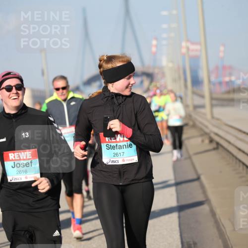 03.10.2025 - Köhlbrandbrückenlauf Jannik Wohlers http://msf.ph/oto/9095360 03.10.2025 10:04:04 Position 3 13, 2616, 2617 meine-sportfotos.de