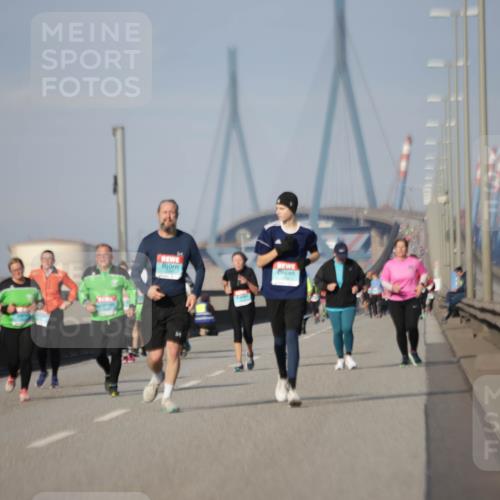 03.10.2025 - Köhlbrandbrückenlauf Jannik Wohlers http://msf.ph/oto/9095440 03.10.2025 10:13:28 Position 3  meine-sportfotos.de