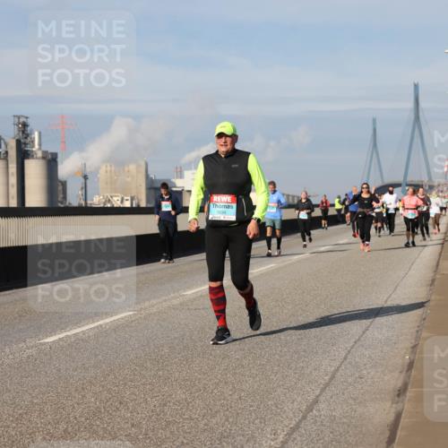 03.10.2025 - Köhlbrandbrückenlauf Lena Gebhardt http://msf.ph/oto/9095453 03.10.2025 10:09:45 Position 2 3634 meine-sportfotos.de