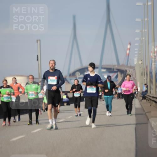 03.10.2025 - Köhlbrandbrückenlauf Jannik Wohlers http://msf.ph/oto/9095456 03.10.2025 10:13:28 Position 3  meine-sportfotos.de