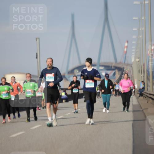 03.10.2025 - Köhlbrandbrückenlauf Jannik Wohlers http://msf.ph/oto/9095473 03.10.2025 10:13:28 Position 3  meine-sportfotos.de
