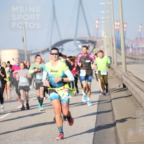 03.10.2025 - Köhlbrandbrückenlauf Jannik Wohlers http://msf.ph/oto/9095498 03.10.2025 10:04:16 Position 3 2456 meine-sportfotos.de