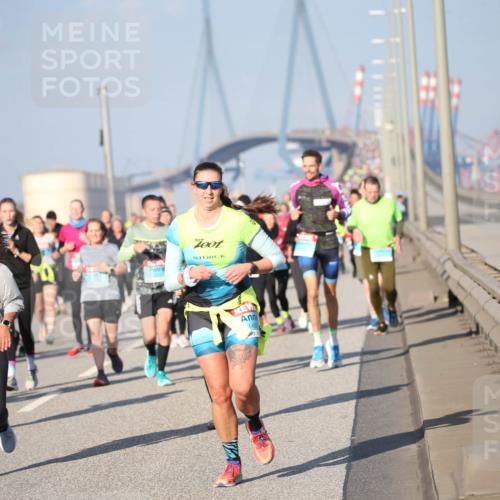 03.10.2025 - Köhlbrandbrückenlauf Jannik Wohlers http://msf.ph/oto/9095502 03.10.2025 10:04:16 Position 3 2456 meine-sportfotos.de