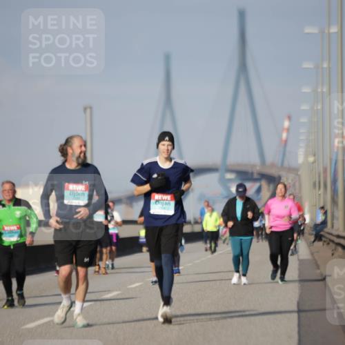 03.10.2025 - Köhlbrandbrückenlauf Jannik Wohlers http://msf.ph/oto/9095510 03.10.2025 10:13:31 Position 3  meine-sportfotos.de