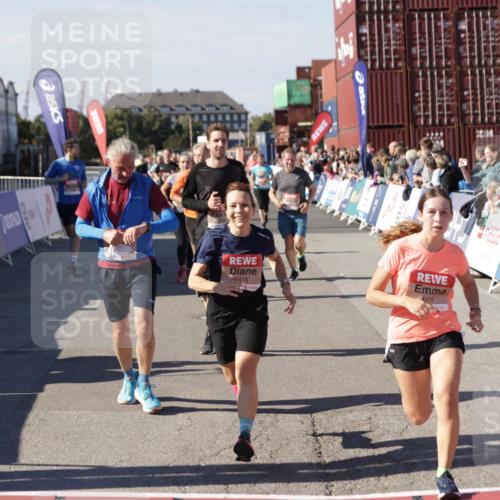 03.10.2025 - Köhlbrandbrückenlauf Jannik Wohlers http://msf.ph/oto/9095523 03.10.2025 13:20:54 Ziel 4646, 4709, 4915, 4916, 5006, 5084, 5130, 5156, 5169, 5377, 5480, 5488, 5501, 5774, 5920, 6703, 6780 meine-sportfotos.de