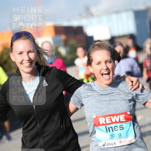 03.10.2025 - Köhlbrandbrückenlauf Jannik Wohlers http://msf.ph/oto/9095698 03.10.2025 10:04:25 Position 3 2978 meine-sportfotos.de