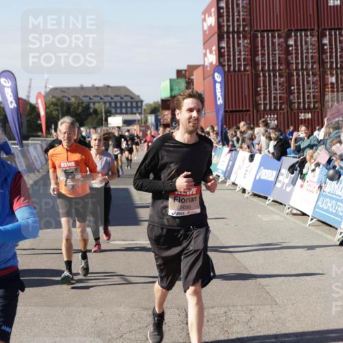 03.10.2025 - Köhlbrandbrückenlauf Jannik Wohlers http://msf.ph/oto/9095726 03.10.2025 13:20:56 Ziel 4709, 4915, 4916, 5006, 5084, 5130, 5156, 5169, 5377, 5480, 5501, 5774, 6296, 6645, 6646, 6648, 6650, 6703, 6780 meine-sportfotos.de