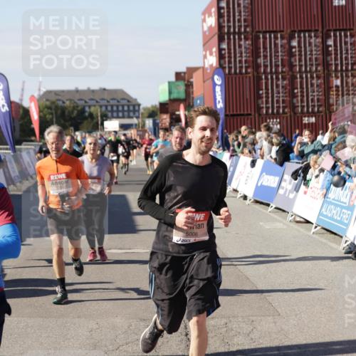 03.10.2025 - Köhlbrandbrückenlauf Jannik Wohlers http://msf.ph/oto/9095743 03.10.2025 13:20:56 Ziel 4709, 4915, 4916, 5006, 5084, 5130, 5156, 5169, 5377, 5480, 5501, 5774, 6296, 6645, 6646, 6648, 6650, 6703, 6780 meine-sportfotos.de