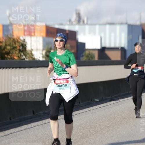 03.10.2025 - Köhlbrandbrückenlauf Jannik Wohlers http://msf.ph/oto/9095753 03.10.2025 10:16:58 Position 3 3258 meine-sportfotos.de