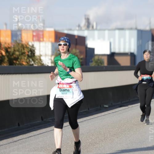 03.10.2025 - Köhlbrandbrückenlauf Jannik Wohlers http://msf.ph/oto/9095760 03.10.2025 10:16:58 Position 3 3258 meine-sportfotos.de
