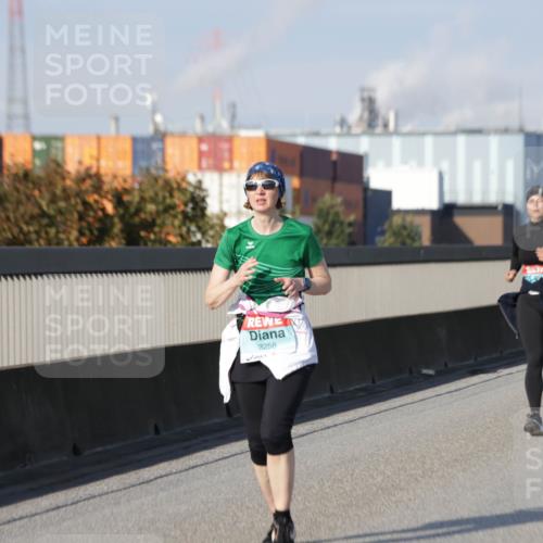 03.10.2025 - Köhlbrandbrückenlauf Jannik Wohlers http://msf.ph/oto/9095786 03.10.2025 10:16:58 Position 3 3258 meine-sportfotos.de