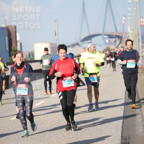 03.10.2025 - Köhlbrandbrückenlauf Jannik Wohlers http://msf.ph/oto/9095789 03.10.2025 10:04:34 Position 3 1483, 2188, 3029 meine-sportfotos.de