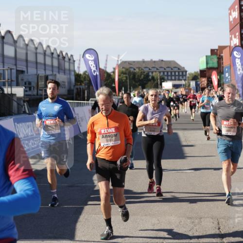 03.10.2025 - Köhlbrandbrückenlauf Jannik Wohlers http://msf.ph/oto/9095805 03.10.2025 13:20:57 Ziel 4709, 4915, 4916, 5006, 5084, 5130, 5156, 5169, 5377, 5480, 5501, 6296, 6645, 6646, 6648, 6650, 6703, 6780 meine-sportfotos.de
