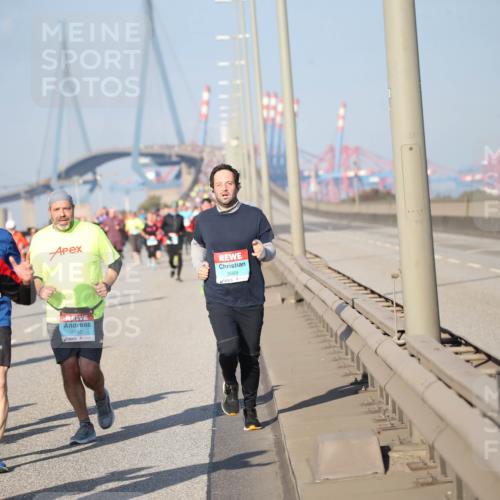 03.10.2025 - Köhlbrandbrückenlauf Jannik Wohlers http://msf.ph/oto/9095806 03.10.2025 10:04:35 Position 3 3669, 3029, 2740, 040 meine-sportfotos.de