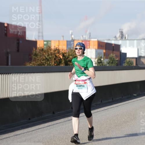 03.10.2025 - Köhlbrandbrückenlauf Jannik Wohlers http://msf.ph/oto/9095826 03.10.2025 10:16:59 Position 3 3258 meine-sportfotos.de