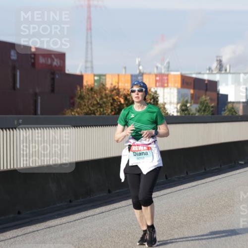 03.10.2025 - Köhlbrandbrückenlauf Jannik Wohlers http://msf.ph/oto/9095848 03.10.2025 10:16:59 Position 3 3258 meine-sportfotos.de