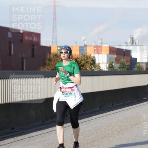 03.10.2025 - Köhlbrandbrückenlauf Jannik Wohlers http://msf.ph/oto/9095883 03.10.2025 10:16:59 Position 3 3258 meine-sportfotos.de