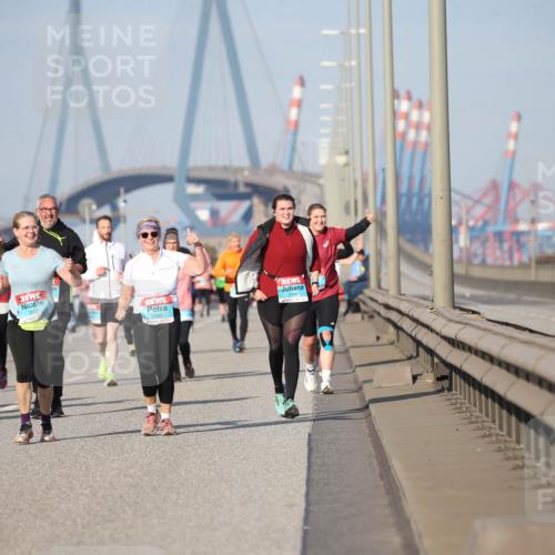 03.10.2025 - Köhlbrandbrückenlauf Jannik Wohlers http://msf.ph/oto/9095972 03.10.2025 10:14:16 Position 3  meine-sportfotos.de