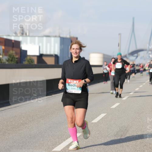 03.10.2025 - Köhlbrandbrückenlauf Jannik Wohlers http://msf.ph/oto/9095977 03.10.2025 10:17:04 Position 3 3095 meine-sportfotos.de