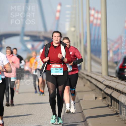 03.10.2025 - Köhlbrandbrückenlauf Jannik Wohlers http://msf.ph/oto/9096036 03.10.2025 10:14:20 Position 3 2895, 2344 meine-sportfotos.de